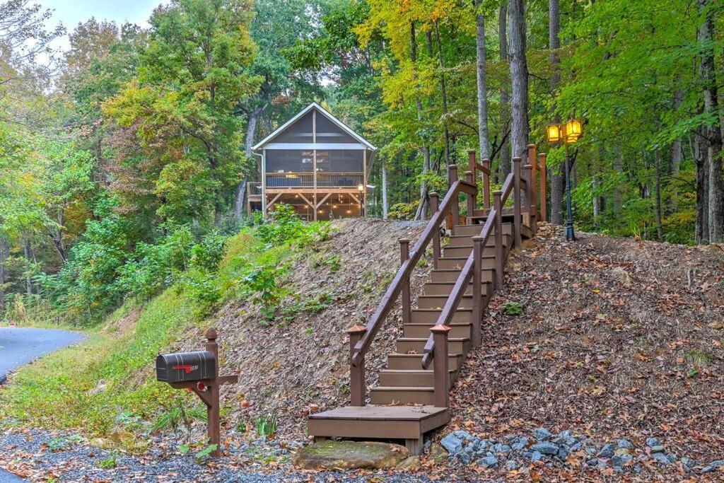 The Cove Retreat- Hot Tub/Screened Porch/Game Room เลกลัวร์ ภายนอก รูปภาพ